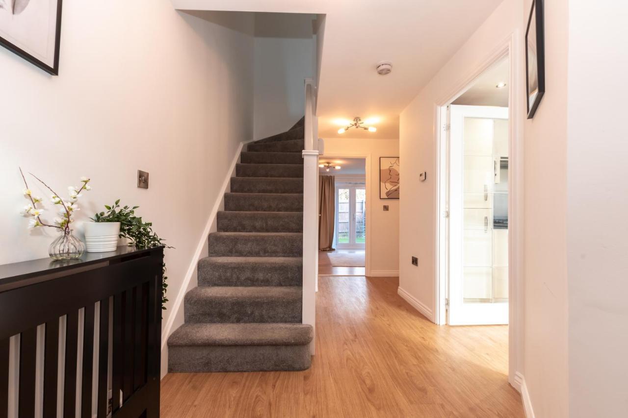 Cheerful 3 Bedroom House - Sleeps 7 Alwalton Luaran gambar