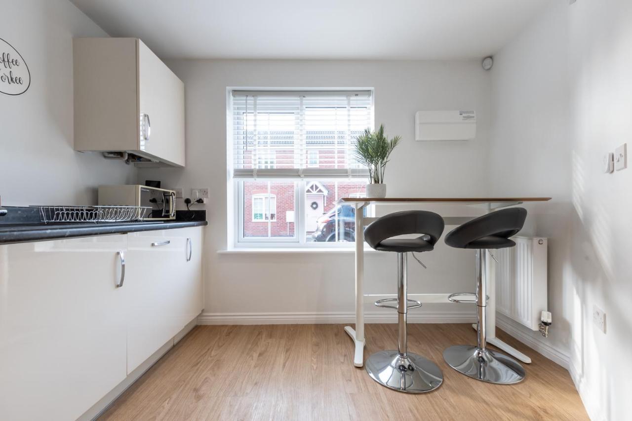 Cheerful 3 Bedroom House - Sleeps 7 Alwalton Luaran gambar